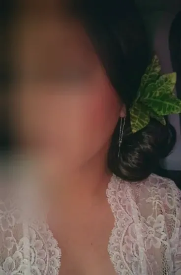 Anja, 35
