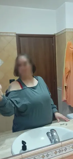 Ayse, 38