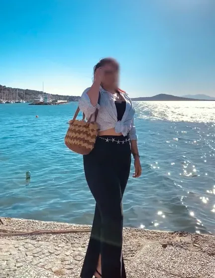 Jana, 26