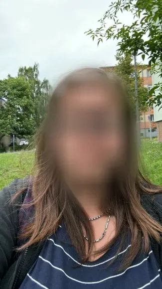 Jasmin, 27