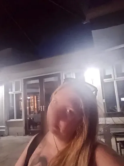 Nicole, 35